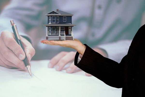 Acheter un appartement avec une agence immobilière : comment bien choisir ?